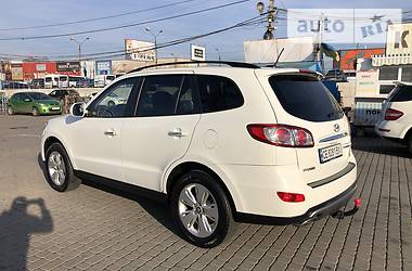 Внедорожник / Кроссовер Hyundai Santa FE 2012 в Черновцах