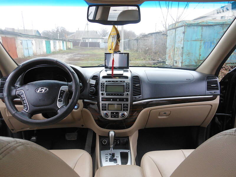 Позашляховик / Кросовер Hyundai Santa FE 2010 в Новгород-Сіверському