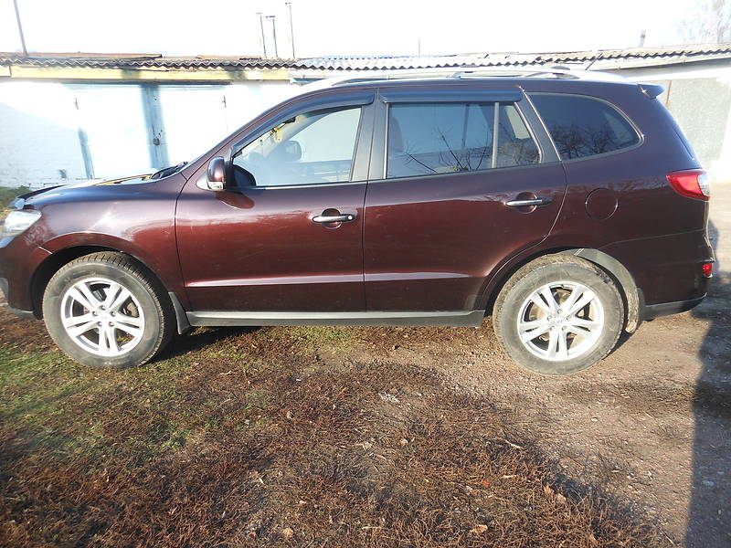 Позашляховик / Кросовер Hyundai Santa FE 2010 в Новгород-Сіверському
