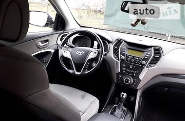 Позашляховик / Кросовер Hyundai Santa FE 2013 в 
