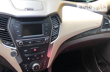 Позашляховик / Кросовер Hyundai Santa FE 2017 в 
