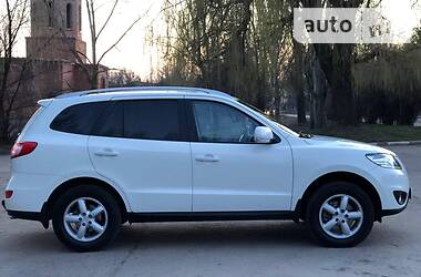 Позашляховик / Кросовер Hyundai Santa FE 2010 в 