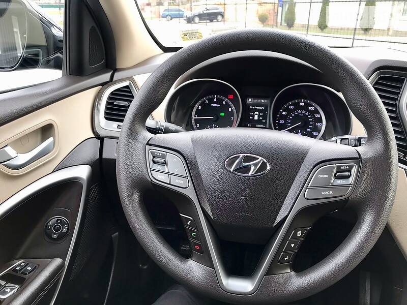 Позашляховик / Кросовер Hyundai Santa FE 2016 в Білій Церкві