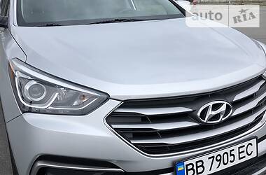 Позашляховик / Кросовер Hyundai Santa FE 2017 в 