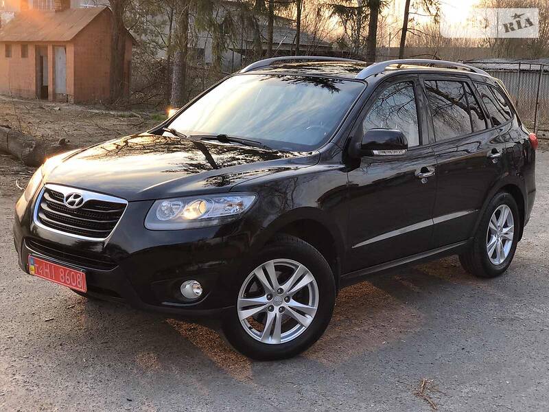 Універсал Hyundai Santa FE 2010 в Радивиліві