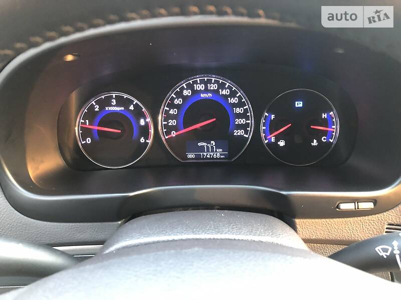 Універсал Hyundai Santa FE 2010 в Радивиліві