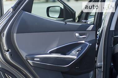 Внедорожник / Кроссовер Hyundai Santa FE 2018 в 