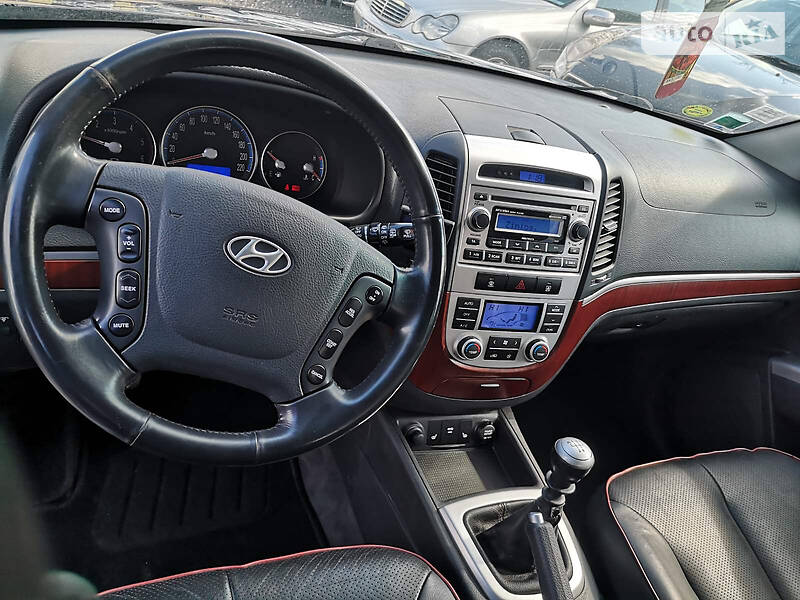 Позашляховик / Кросовер Hyundai Santa FE 2007 в Рівному