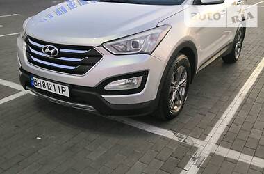 Позашляховик / Кросовер Hyundai Santa FE 2013 в 