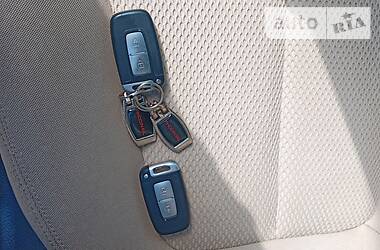 Позашляховик / Кросовер Hyundai Santa FE 2010 в 