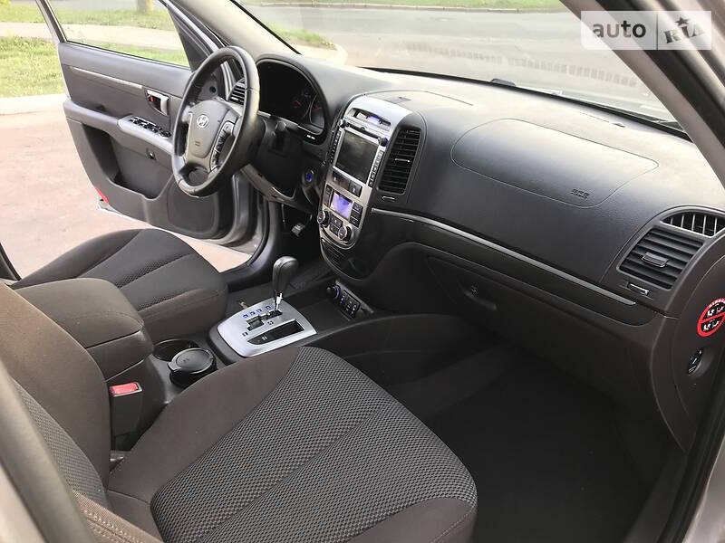 Внедорожник / Кроссовер Hyundai Santa FE 2011 в Луцке