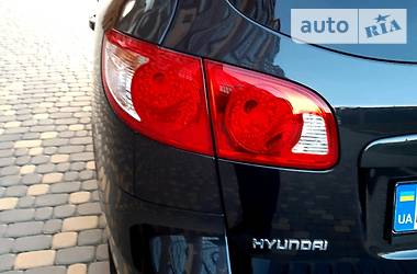 Позашляховик / Кросовер Hyundai Santa FE 2009 в 