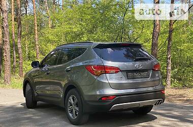 Позашляховик / Кросовер Hyundai Santa FE 2014 в 