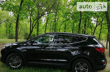 Позашляховик / Кросовер Hyundai Santa FE 2016 в 
