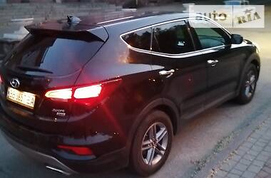 Позашляховик / Кросовер Hyundai Santa FE 2016 в 