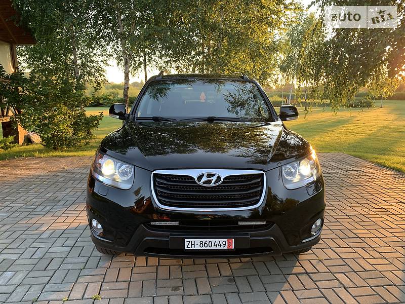 Позашляховик / Кросовер Hyundai Santa FE 2011 в Луцьку