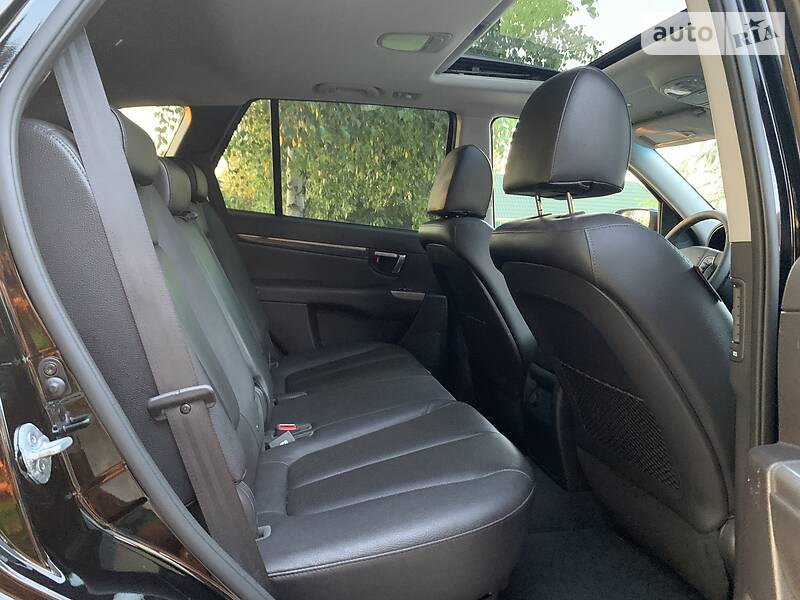 Позашляховик / Кросовер Hyundai Santa FE 2011 в Луцьку