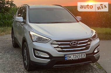 Позашляховик / Кросовер Hyundai Santa FE 2014 в 