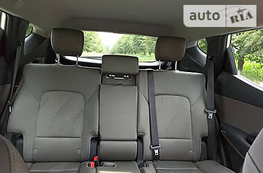 Позашляховик / Кросовер Hyundai Santa FE 2014 в 