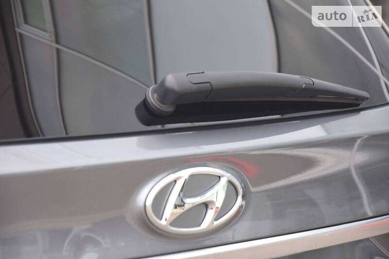 Позашляховик / Кросовер Hyundai Santa FE 2019 в Києві