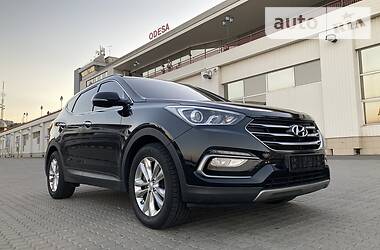 Внедорожник / Кроссовер Hyundai Santa FE 2017 в Киеве