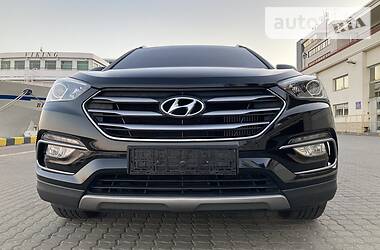 Внедорожник / Кроссовер Hyundai Santa FE 2017 в Киеве