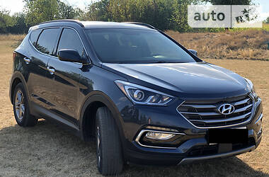 Внедорожник / Кроссовер Hyundai Santa FE 2016 в Киеве