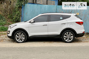 Внедорожник / Кроссовер Hyundai Santa FE 2013 в Киеве