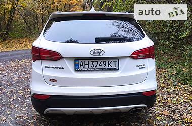 Внедорожник / Кроссовер Hyundai Santa FE 2014 в 