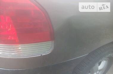 Позашляховик / Кросовер Hyundai Santa FE 2005 в 