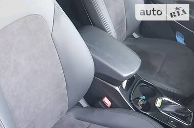 Позашляховик / Кросовер Hyundai Santa FE 2013 в 