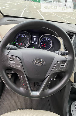 Внедорожник / Кроссовер Hyundai Santa FE 2014 в Киеве