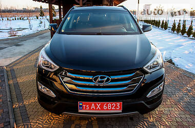Внедорожник / Кроссовер Hyundai Santa FE 2013 в Стрые