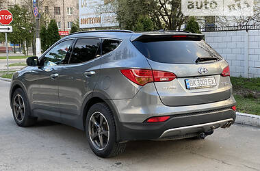 Внедорожник / Кроссовер Hyundai Santa FE 2012 в Сарнах