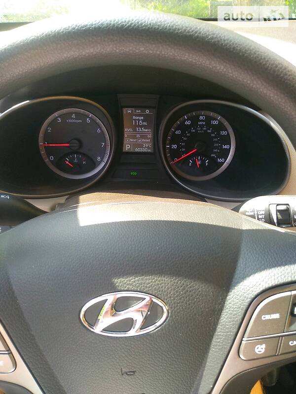 Хэтчбек Hyundai Santa FE 2015 в Тернополе