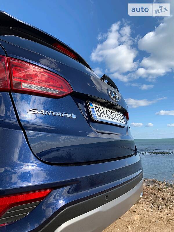 Внедорожник / Кроссовер Hyundai Santa FE 2017 в Черноморске