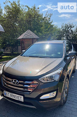 Внедорожник / Кроссовер Hyundai Santa FE 2013 в Ивано-Франковске