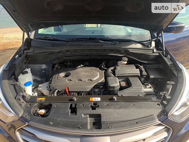 Внедорожник / Кроссовер Hyundai Santa FE 2017 в Черноморске