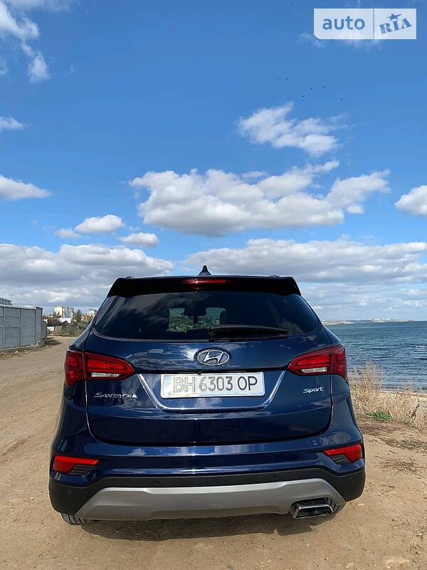 Внедорожник / Кроссовер Hyundai Santa FE 2017 в Черноморске
