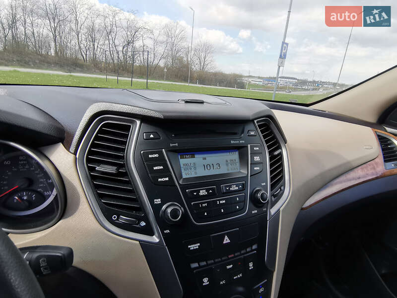 Позашляховик / Кросовер Hyundai Santa FE 2014 в Жовкві