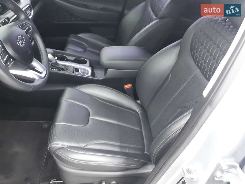 Внедорожник / Кроссовер Hyundai Santa FE 2018 в Ивано-Франковске