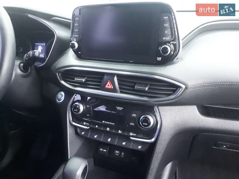 Внедорожник / Кроссовер Hyundai Santa FE 2018 в Ивано-Франковске