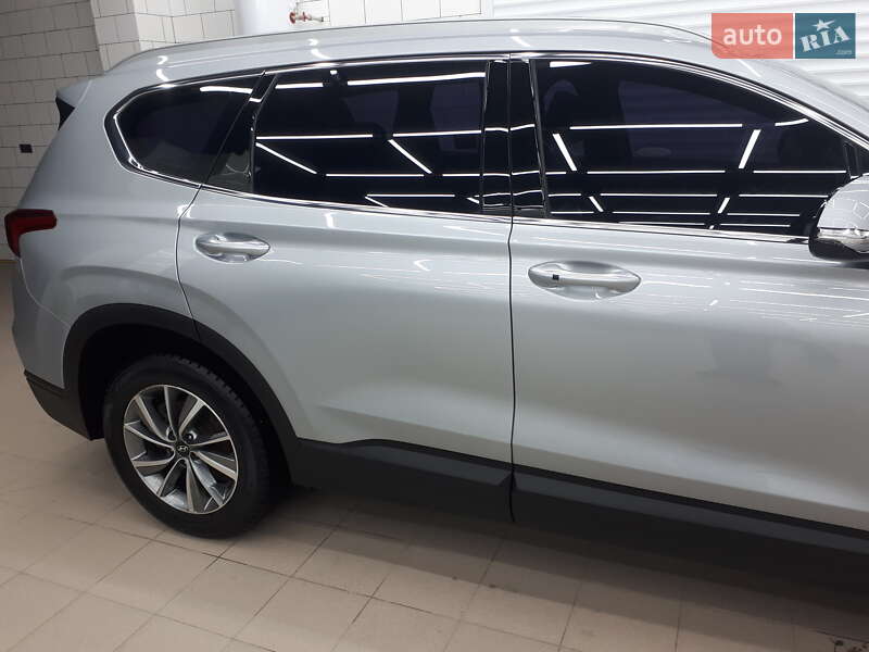 Внедорожник / Кроссовер Hyundai Santa FE 2018 в Ивано-Франковске