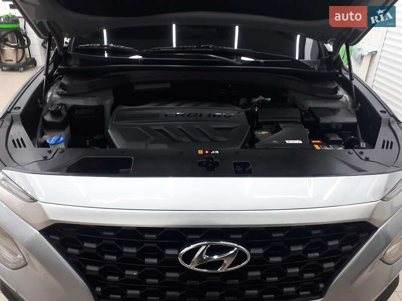 Внедорожник / Кроссовер Hyundai Santa FE 2018 в Ивано-Франковске