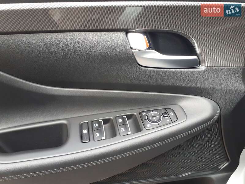 Внедорожник / Кроссовер Hyundai Santa FE 2018 в Ивано-Франковске