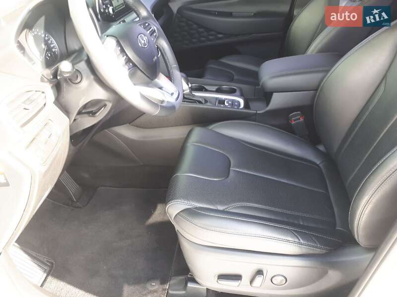Внедорожник / Кроссовер Hyundai Santa FE 2018 в Ивано-Франковске