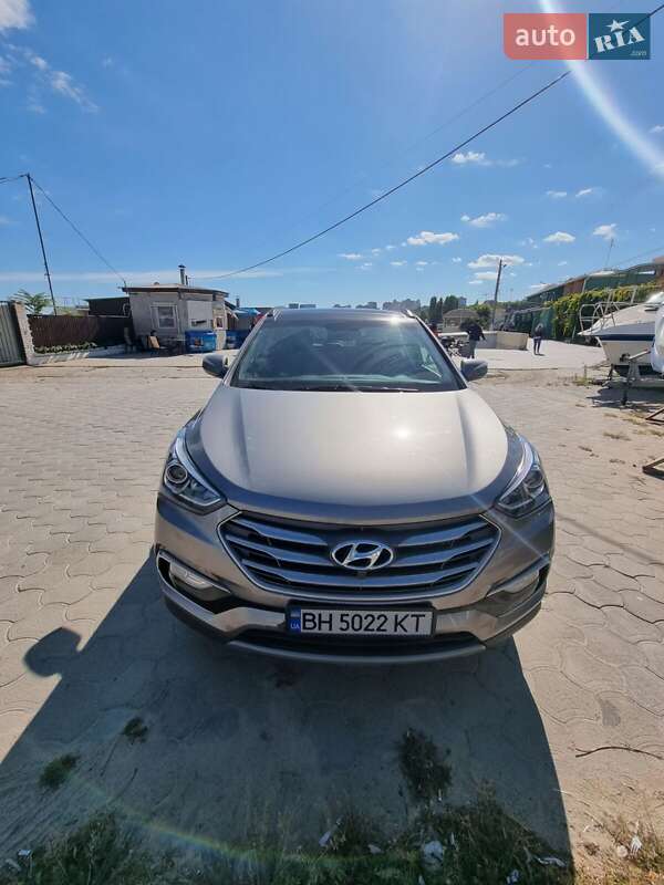 Позашляховик / Кросовер Hyundai Santa FE 2016 в Одесі