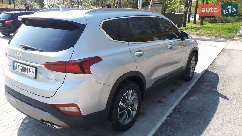 Внедорожник / Кроссовер Hyundai Santa FE 2018 в Ивано-Франковске