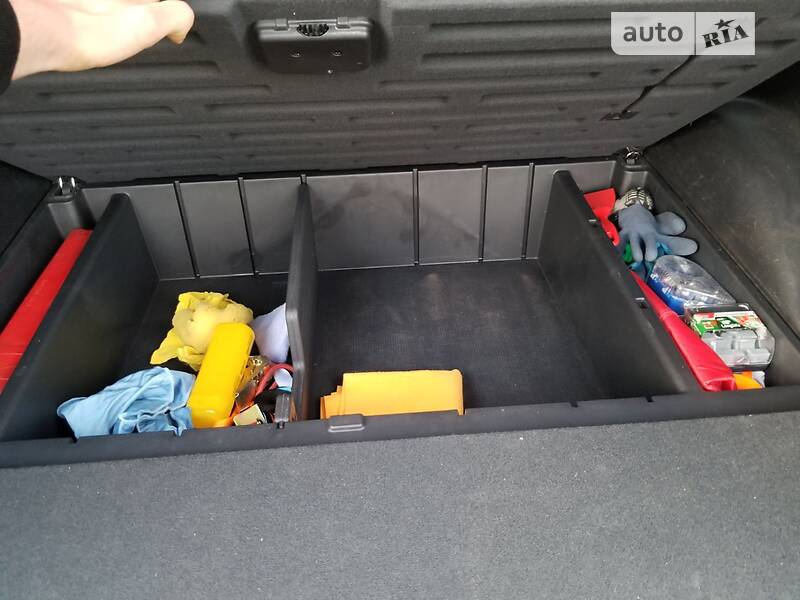 Позашляховик / Кросовер Hyundai Santa FE 2006 в Сарнах