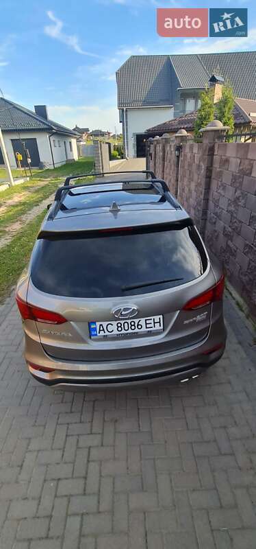 Позашляховик / Кросовер Hyundai Santa FE 2017 в Луцьку